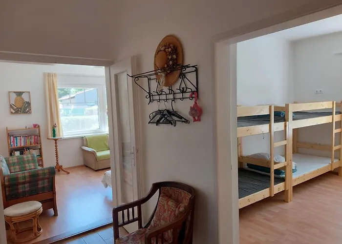 Schieszl Apartments Zamardi 4