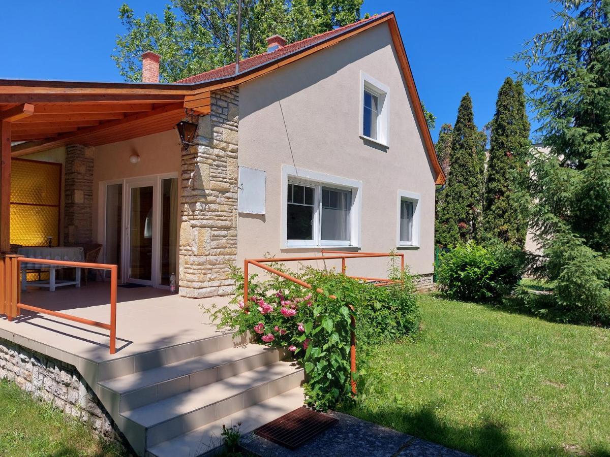 Apartment Schieszl 4 *